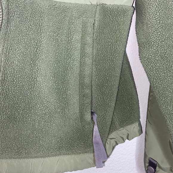 Green North Face Zip Up Jacket - Picture 5 of 7